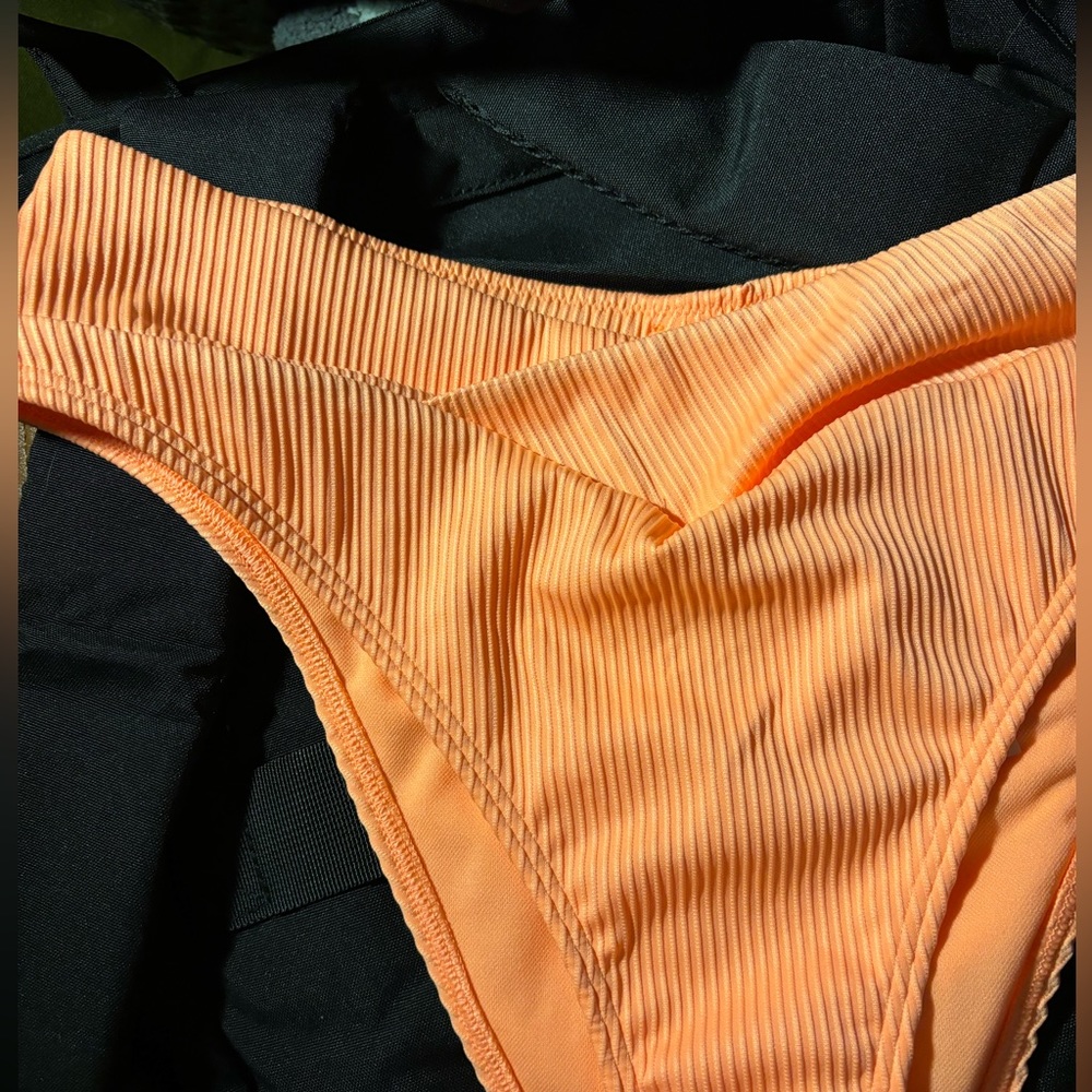 NEVER WORN-Hollister bikini bottoms, orange. High leg high wasted. Flattering